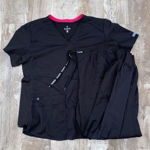 Med Couture Scrubs -XL Black